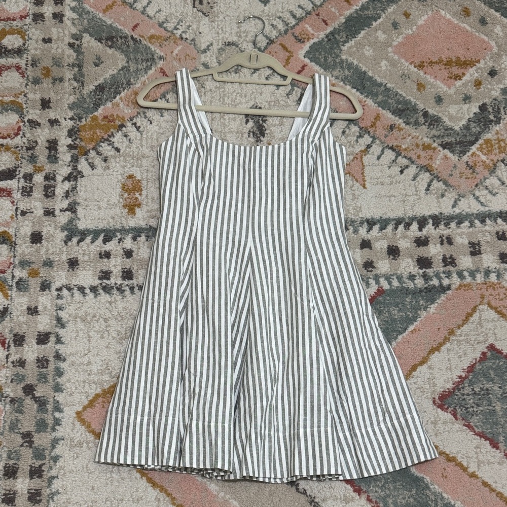 GAP Gray and White Striped Dress